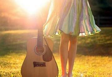 阳光，吉他，女孩